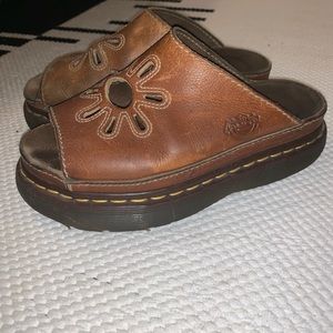 Vintage dr. Martens clog sandals